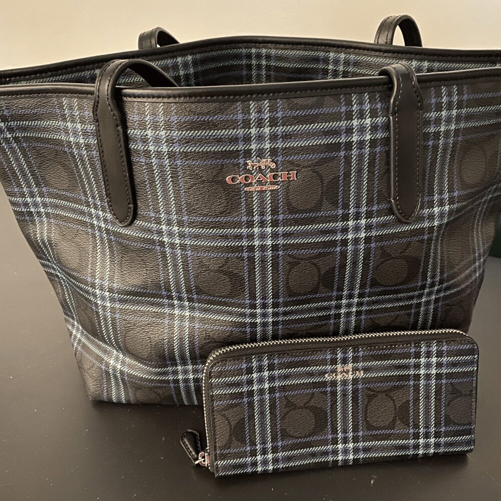 Coach Tote Bag and matching wallet